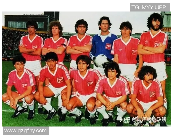 足球明星与他们的球服号码背后的故事与传奇 足球明星与他们的球服号码背后的故事与传奇